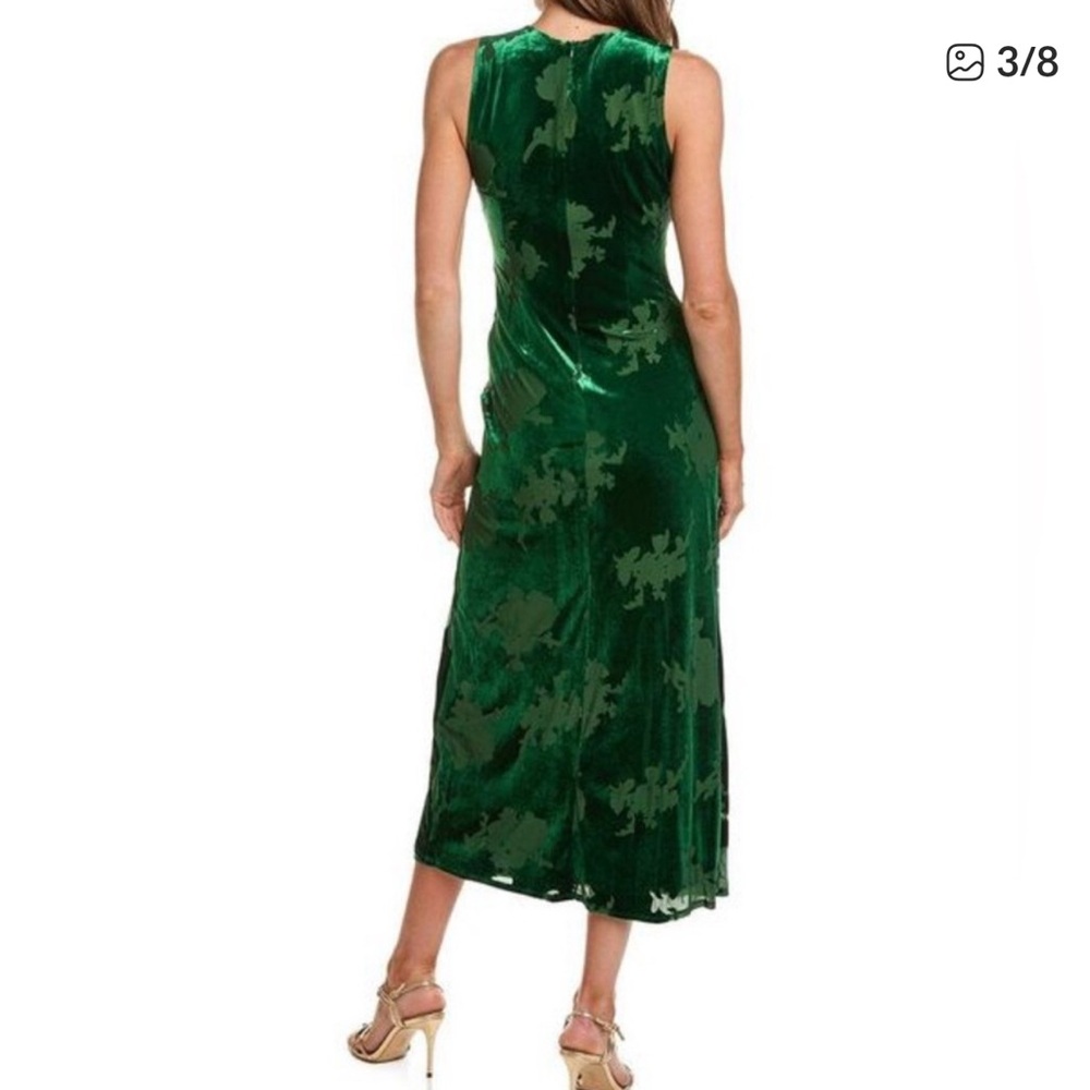 Elegant Green Sleeveless Dress - Picture 2 of 7